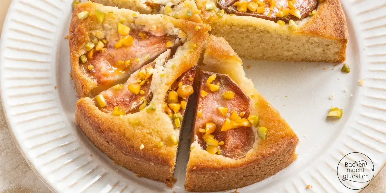Saftiger Birnenkuchen mit Pistazien, perfekt für dein nächstes birnenkuchen rezept. Ein Genuss für alle Sinne!